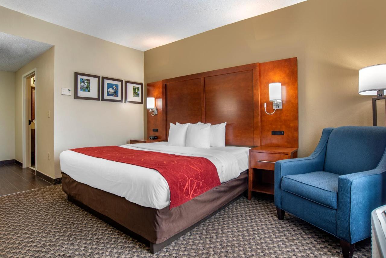 Comfort Suites Tallahassee Capitol - University Area Exterior photo