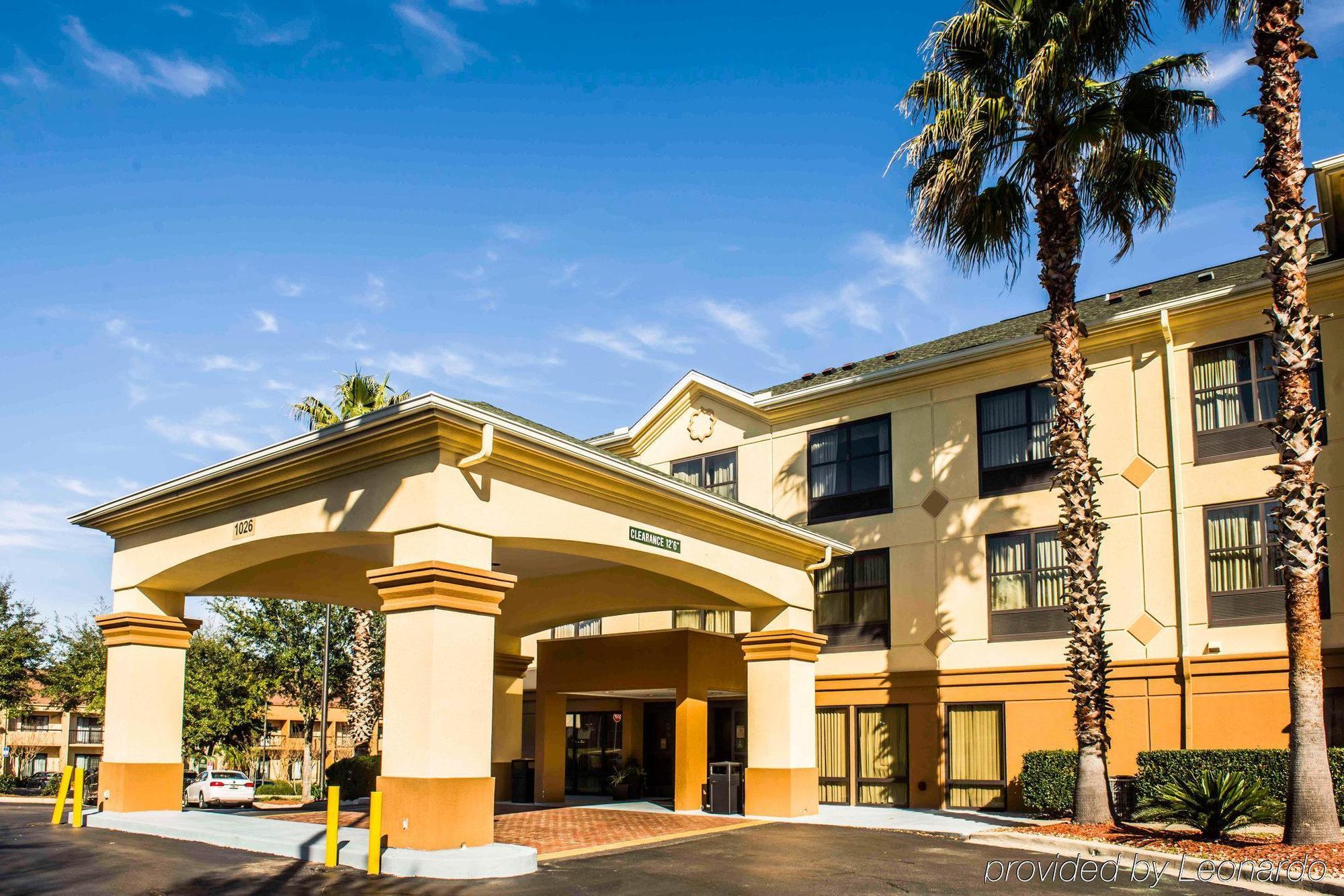 Comfort Suites Tallahassee Capitol - University Area Exterior photo