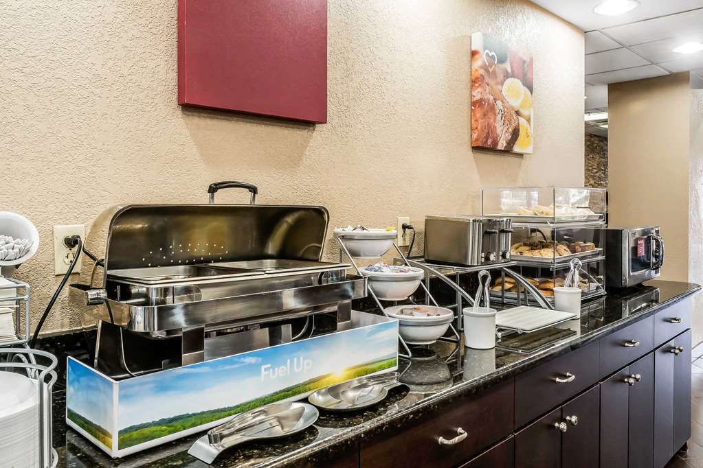 Comfort Suites Tallahassee Capitol - University Area Restaurant photo